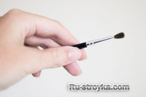 Защита ручки кисти от краски. Защита ручки кисти от краски.