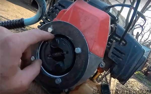 Самодельная бензопила с китайским двигателем от мотокосы Самодельная бензопила с китайским двигателем от мотокосы