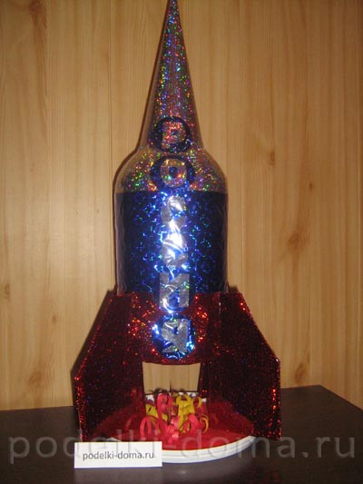 Ещё 2 ракеты &mdash; поделки из подручного материала