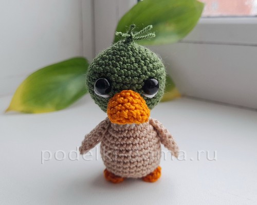 Милый вязаный утёнок Милый вязаный утёнок