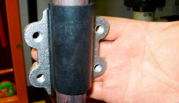 Чем удобен сантехнический хомут с резиновым уплотнителем – секреты выбора Чем удобен сантехнический хомут с резиновым уплотнителем – секреты выбора