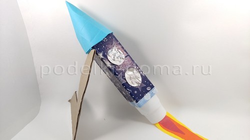 Ещё 2 ракеты &mdash; поделки из подручного материала