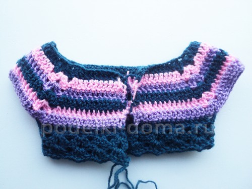 Кофточка для малышки, вязаная крючком