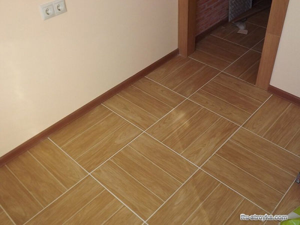 Как выбрать плинтуса для напольной плитки Как выбрать плинтуса для напольной плитки