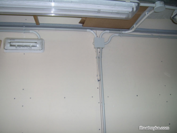 Капитальный ремонт: замена электропроводки Капитальный ремонт: замена электропроводки