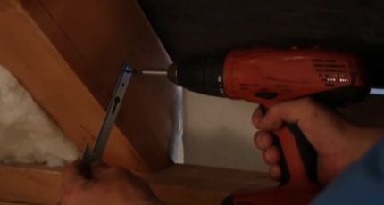 Утепление мансардной крыши: подробный инструктаж по устройству теплоизоляции в мансарде малоэтажного дома Утепление мансардной крыши: подробный инструктаж по устройству теплоизоляции в мансарде малоэтажного дома