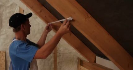 Утепление мансардной крыши: подробный инструктаж по устройству теплоизоляции в мансарде малоэтажного дома Утепление мансардной крыши: подробный инструктаж по устройству теплоизоляции в мансарде малоэтажного дома