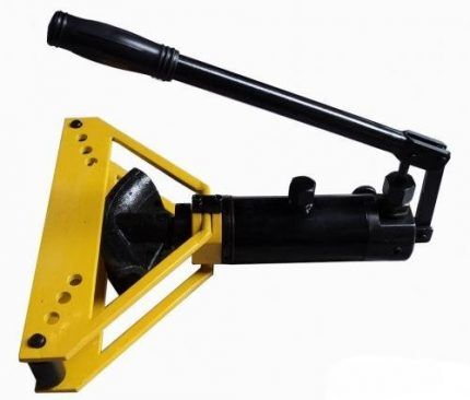 Как выбрать гидравлический трубогиб: виды оборудования и его особенности