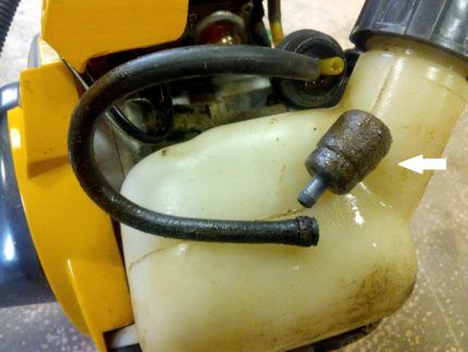 Почему не заводится триммер: причины неисправности и способы их устранить Почему не заводится триммер: причины неисправности и способы их устранить