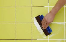 Как правильно выбрать затирку для плитки и использовать её при ремонте помещений